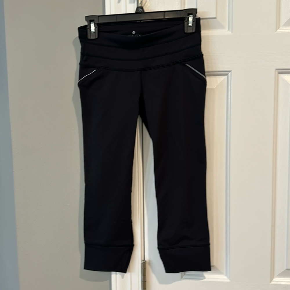 Women’s Athleta Black Capris Size XS